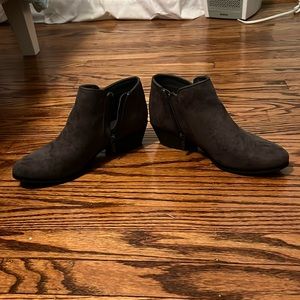 style&co booties size 6.5